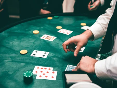 Osnovna pravila poker igre: Kompletan vodič za početnike
