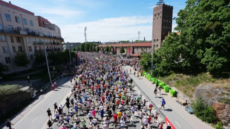 
                    Užas u Stokholmu: Takmičar doživeo srčani udar nadomak cilja